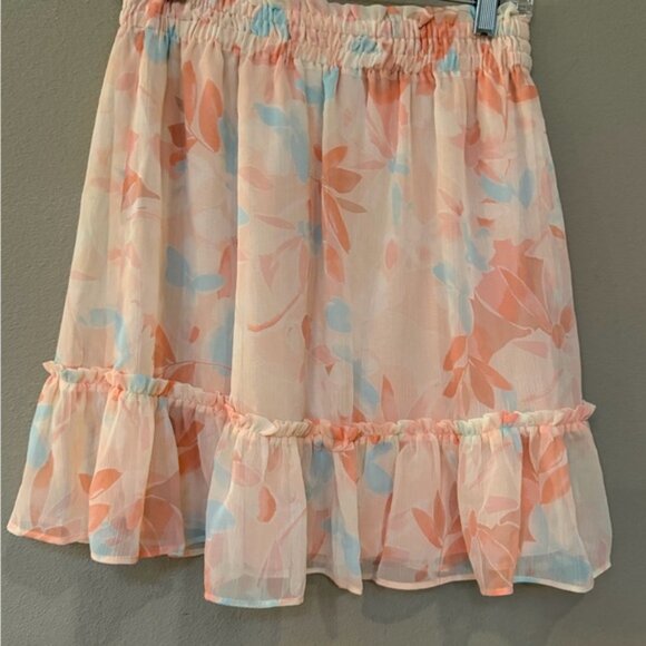 Dresses & Skirts - LC Lauren Conrad Peach and Blue Floral Mini Skirt NWOT